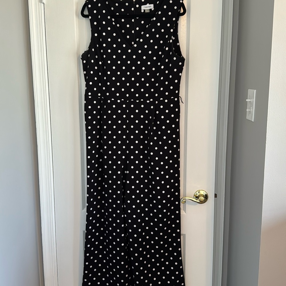 Calvin Klein Jumpsuit Wonen’s Black w/ White Polka Dots Wide Leg, Size 14